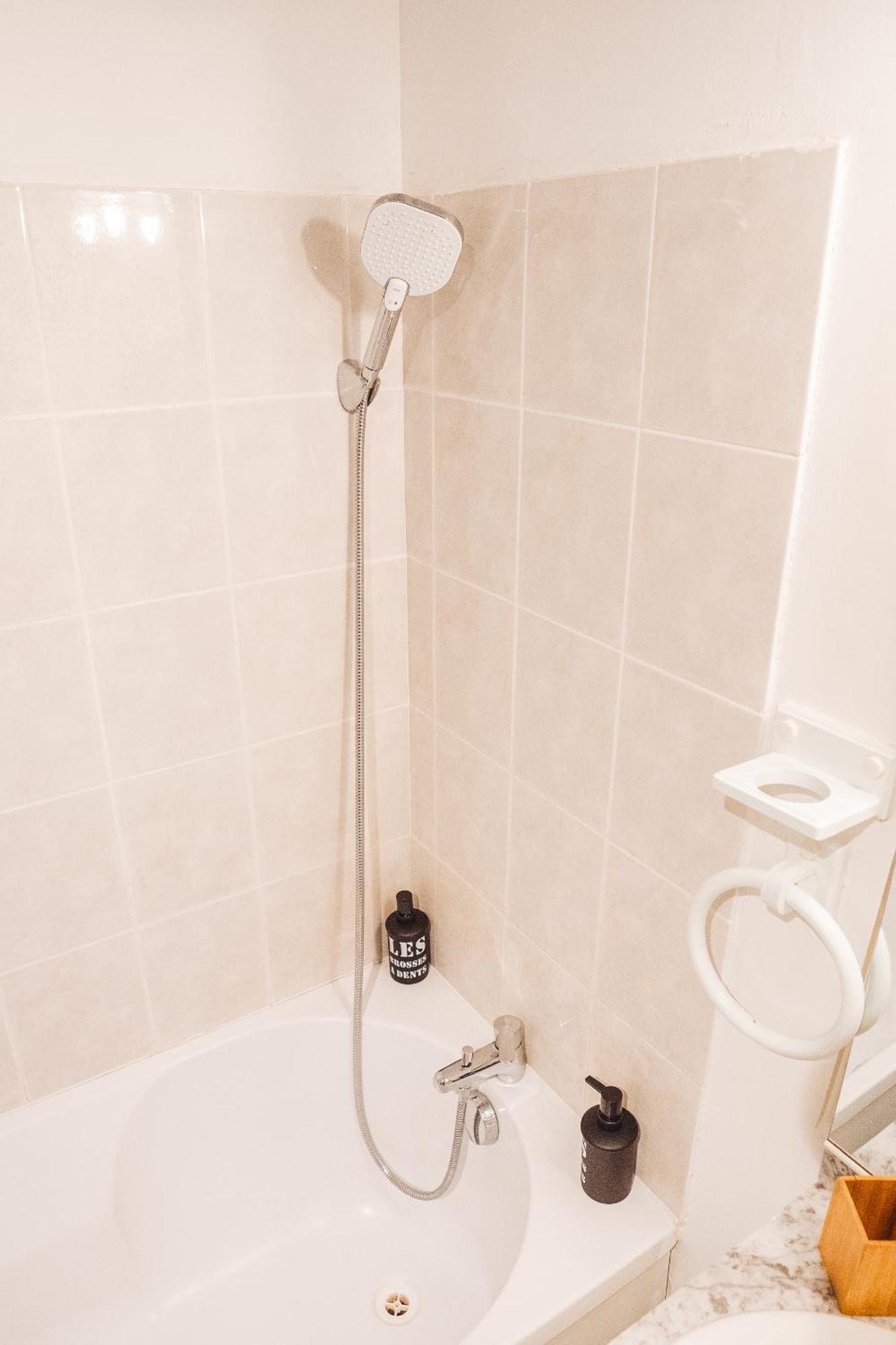 Cosy Studio Entre Paris Et Disneyland Paris Apartment Esbly Bagian luar foto