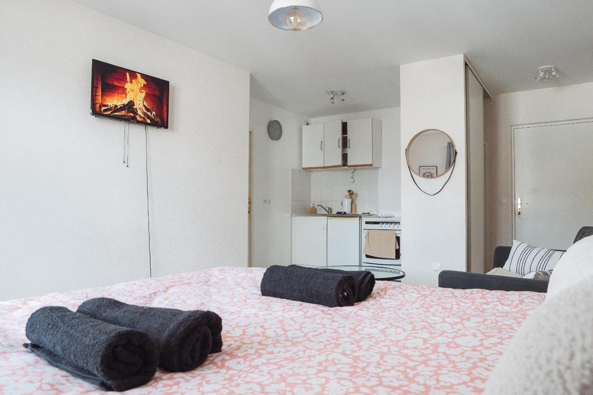 Cosy Studio Entre Paris Et Disneyland Paris Apartment Esbly Bagian luar foto