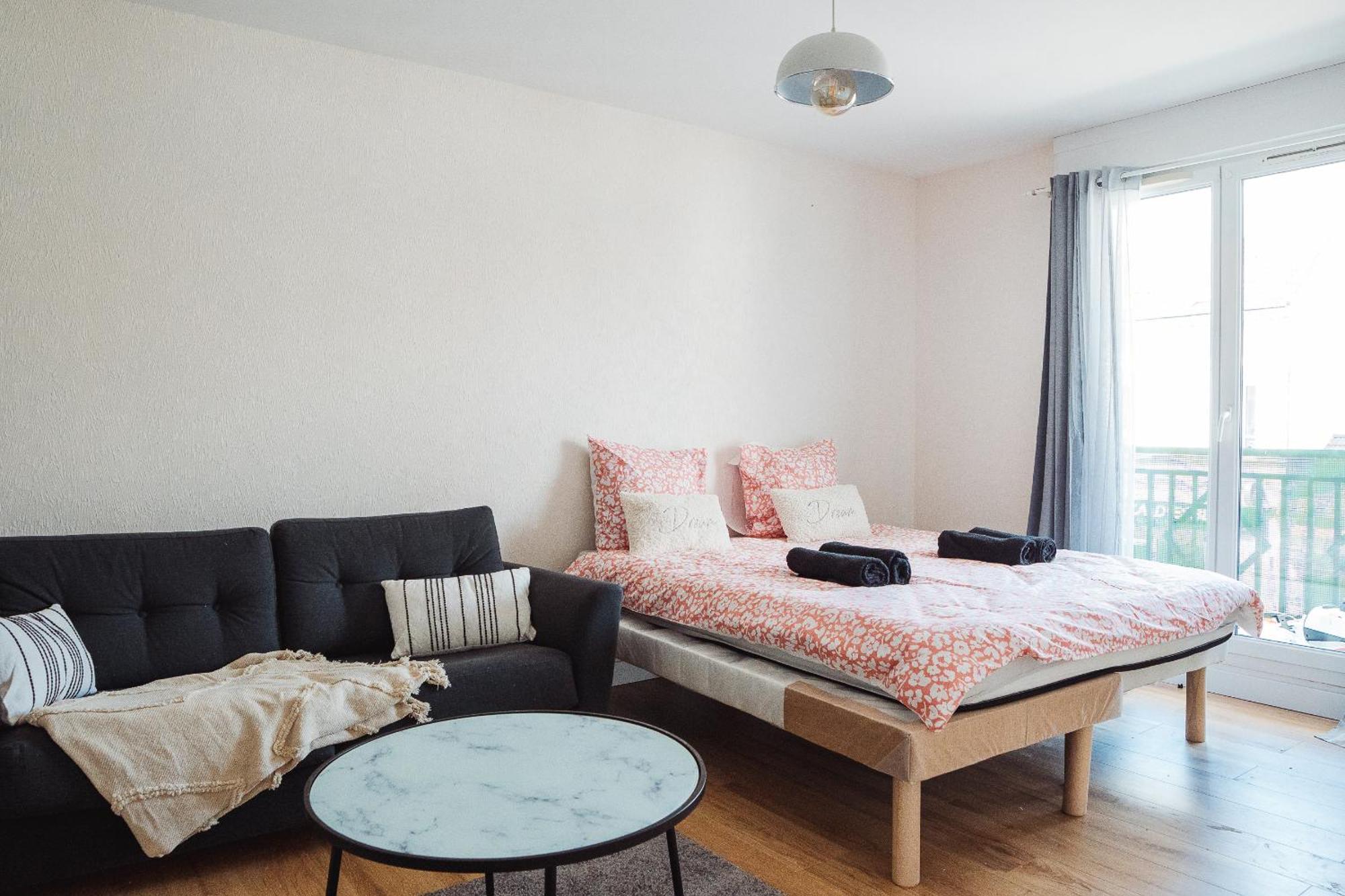 Cosy Studio Entre Paris Et Disneyland Paris Apartment Esbly Bagian luar foto