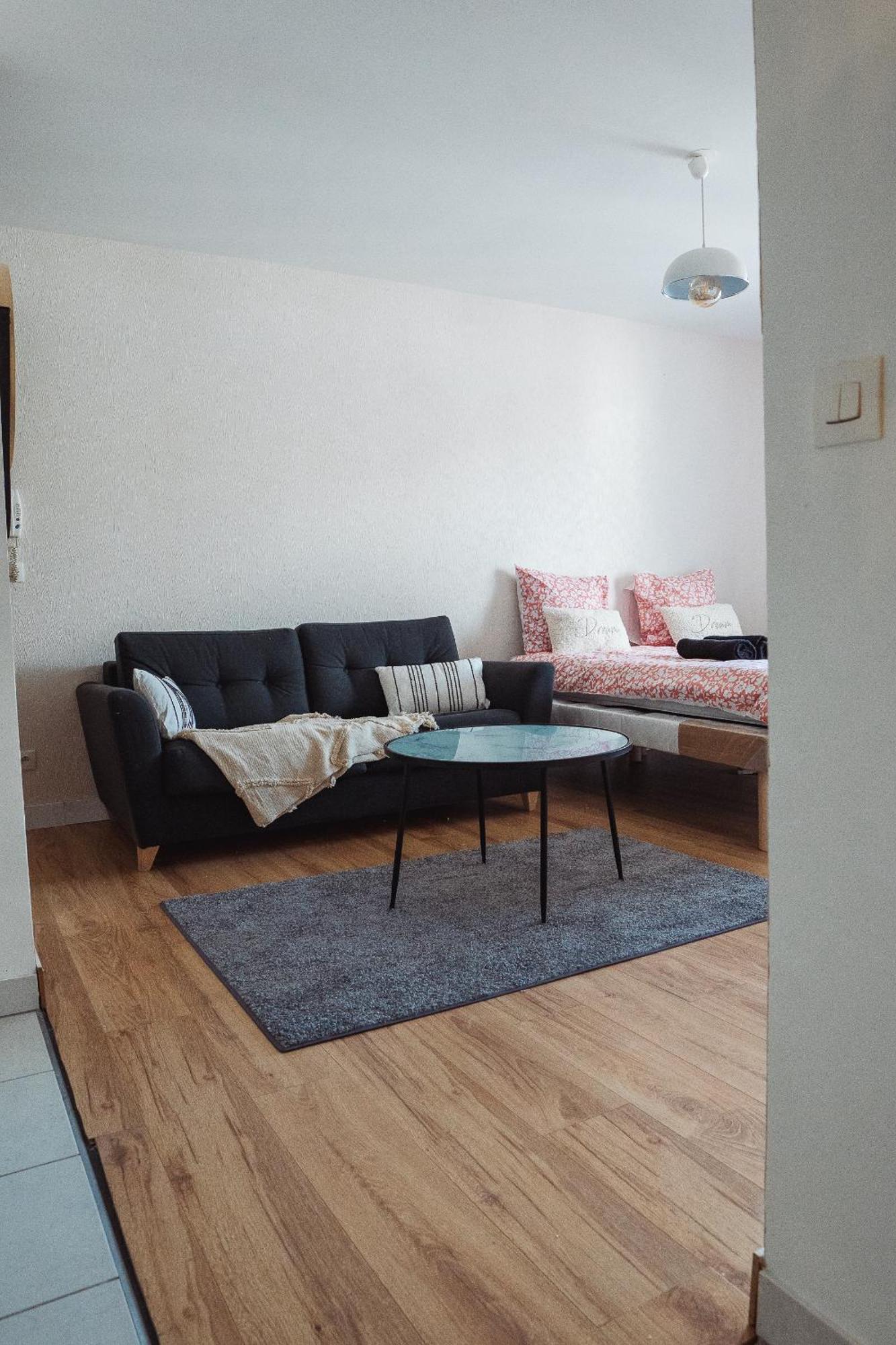 Cosy Studio Entre Paris Et Disneyland Paris Apartment Esbly Bagian luar foto